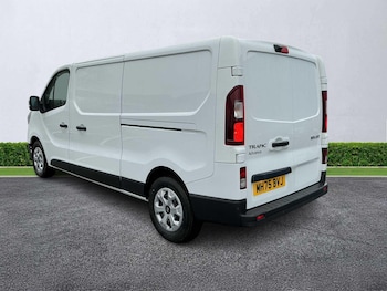 Used Renault Trafic 2025 for sale - 77676299: Photo