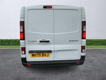 Used Renault Trafic 2025 for sale - 77676299: Photo