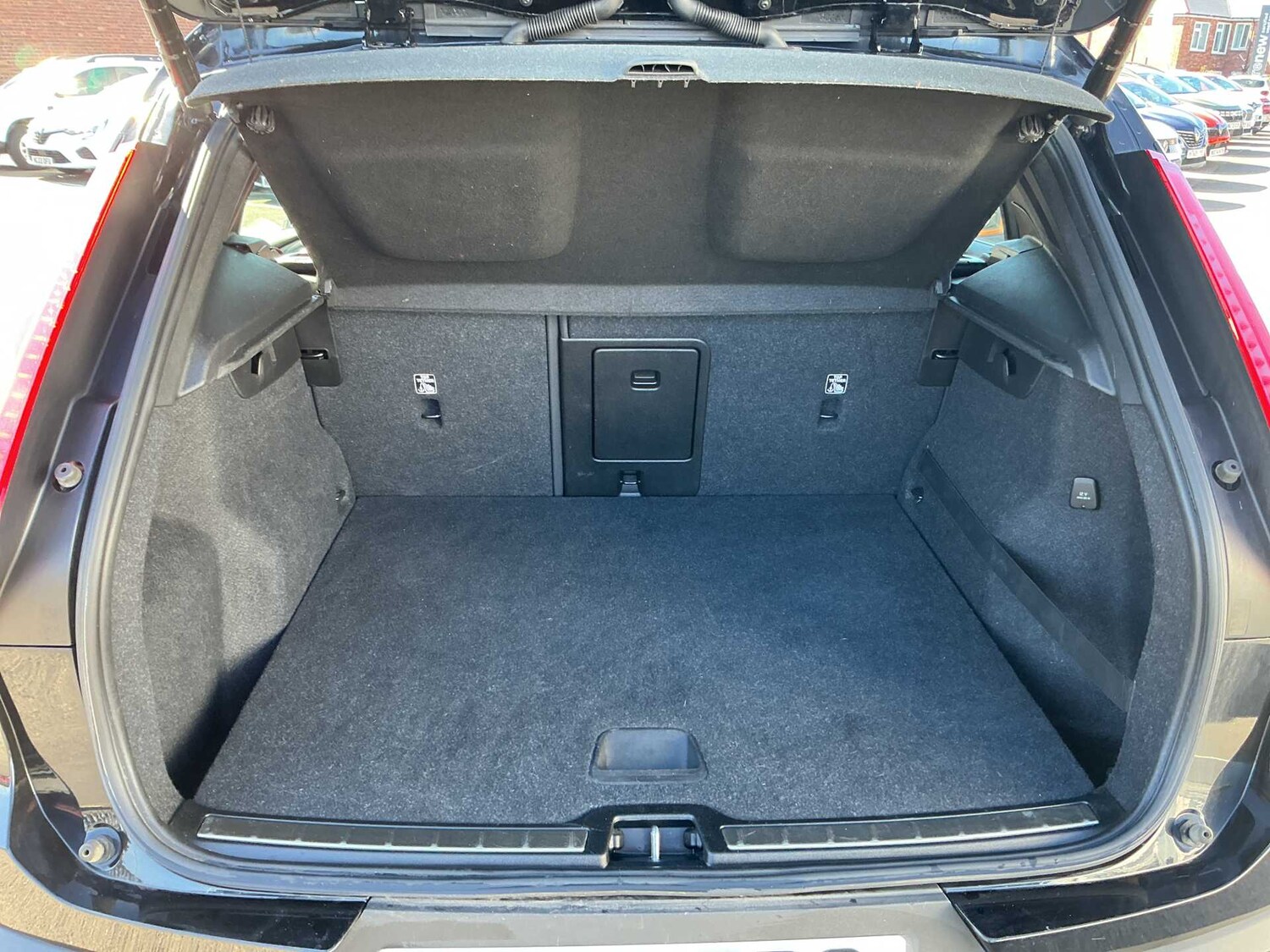 Used Volvo XC40 2020 for sale - 78191571: Photo 16