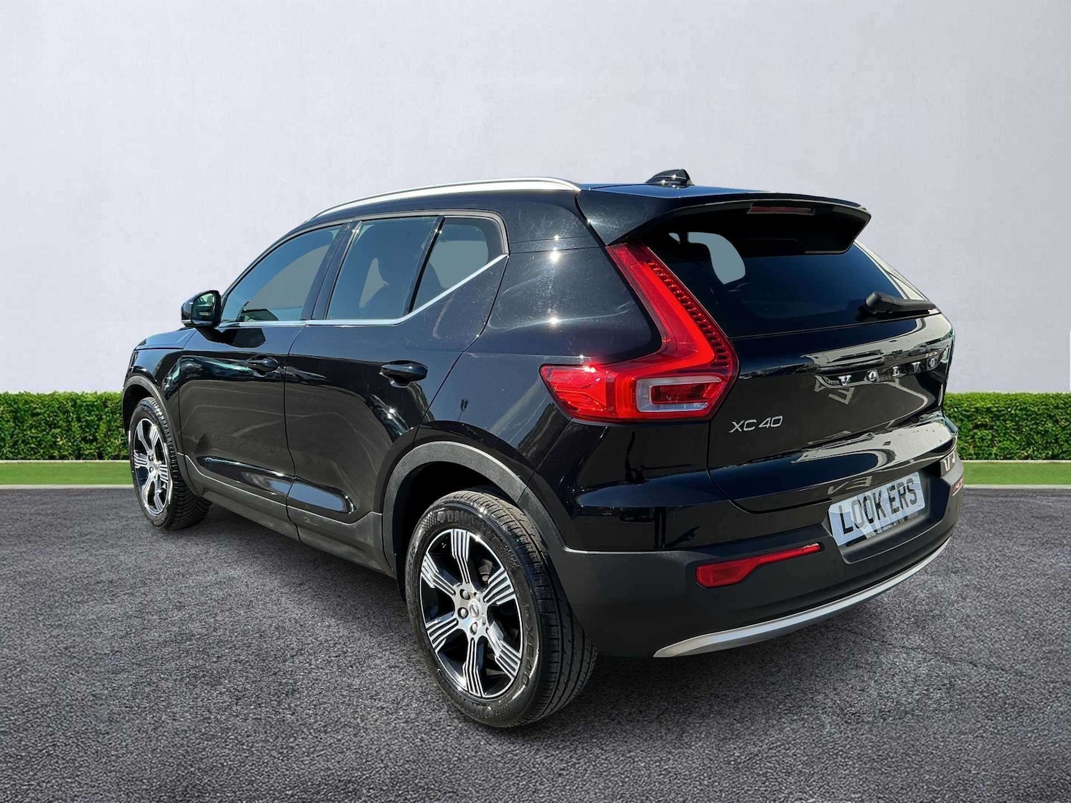 Used Volvo XC40 2020 for sale - 78191571: Photo 2
