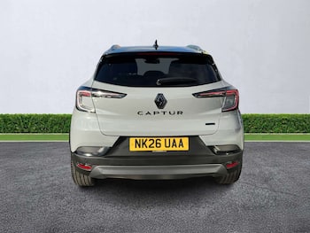 Used Renault Captur 2026 for sale - 79839437: Photo