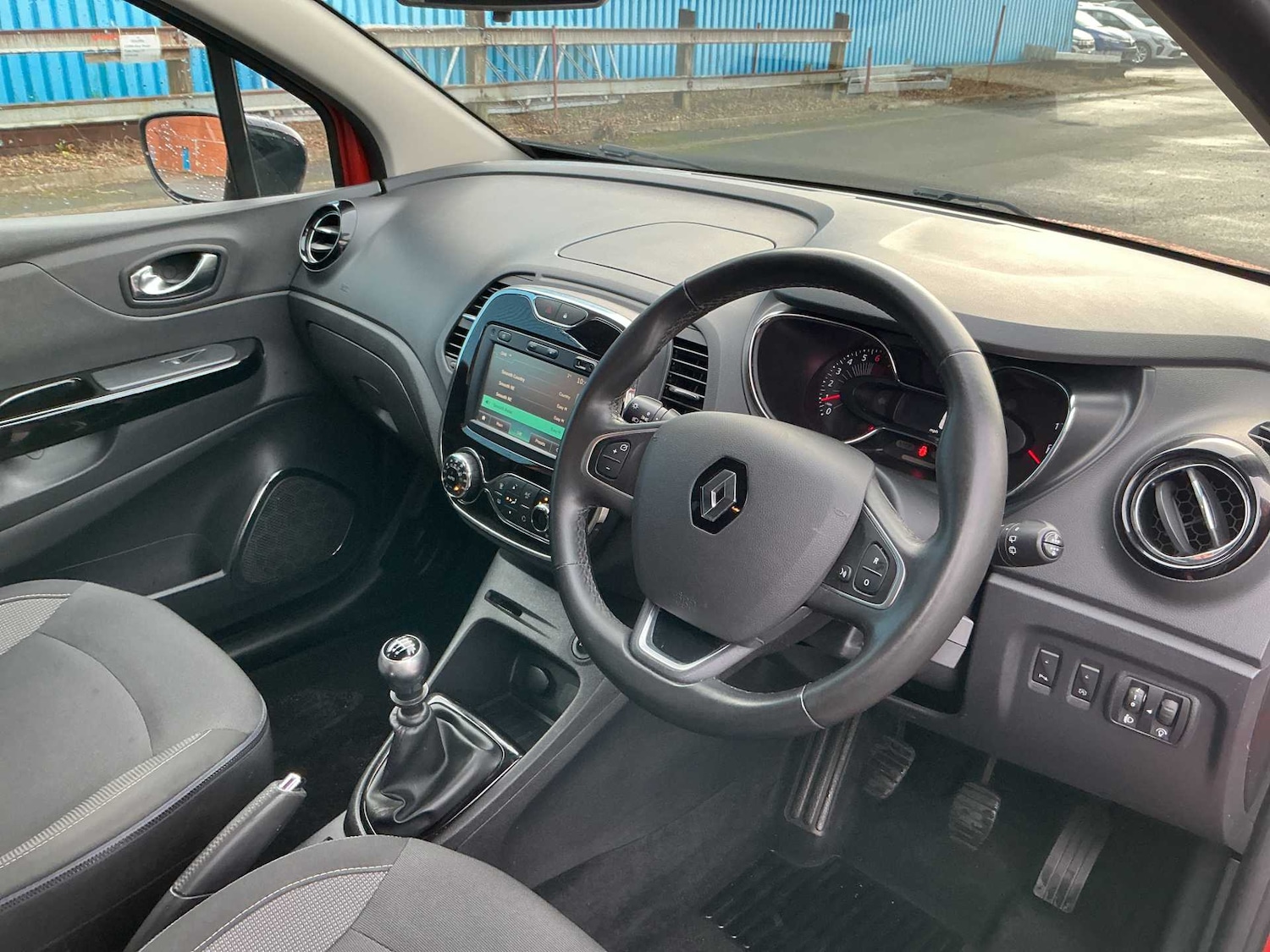 Used Renault Captur 2017 for sale - 76830749: Photo 14