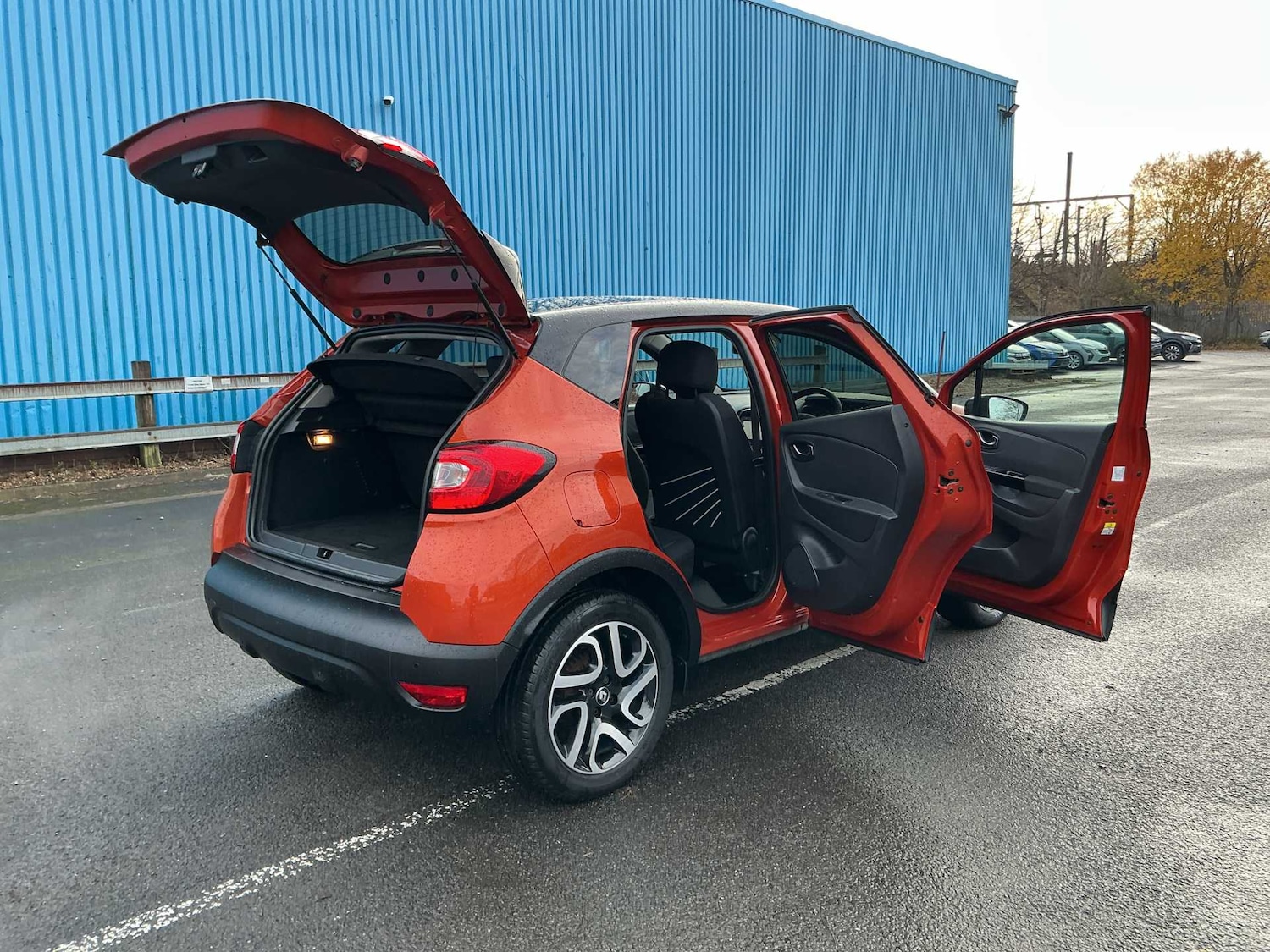 Used Renault Captur 2017 for sale - 76830749: Photo 32