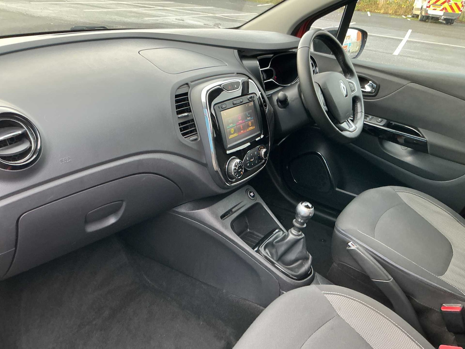 Used Renault Captur 2017 for sale - 76830749: Photo 7