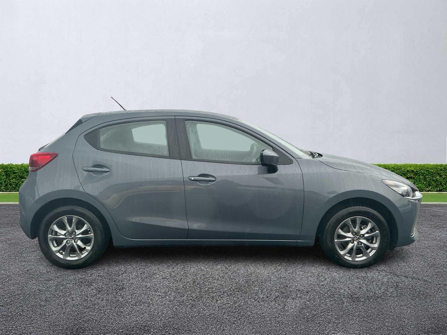 Used Mazda Mazda2 2023 for sale - 76770104: Photo 3