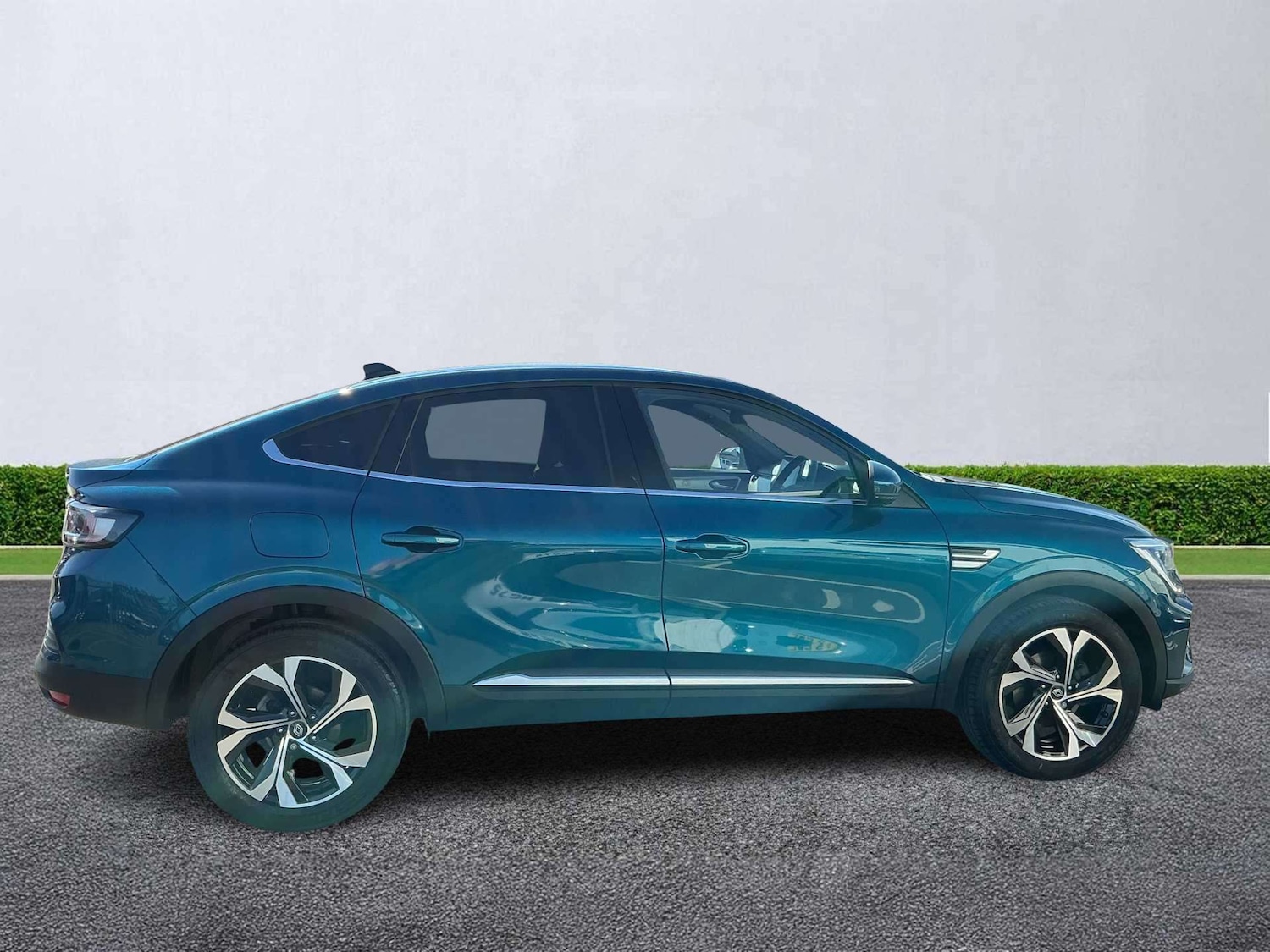 Used Renault Arkana 2024 for sale - 78196277: Photo 3