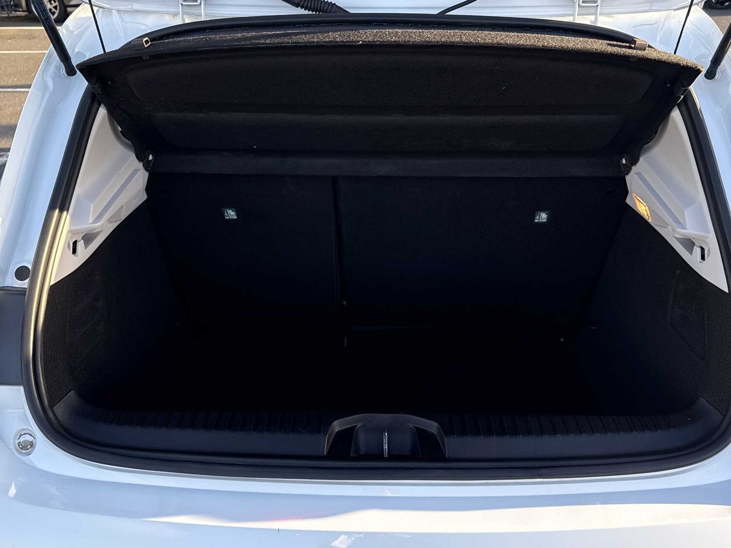 Used Renault Clio 2020 for sale - 76376827: Photo 16