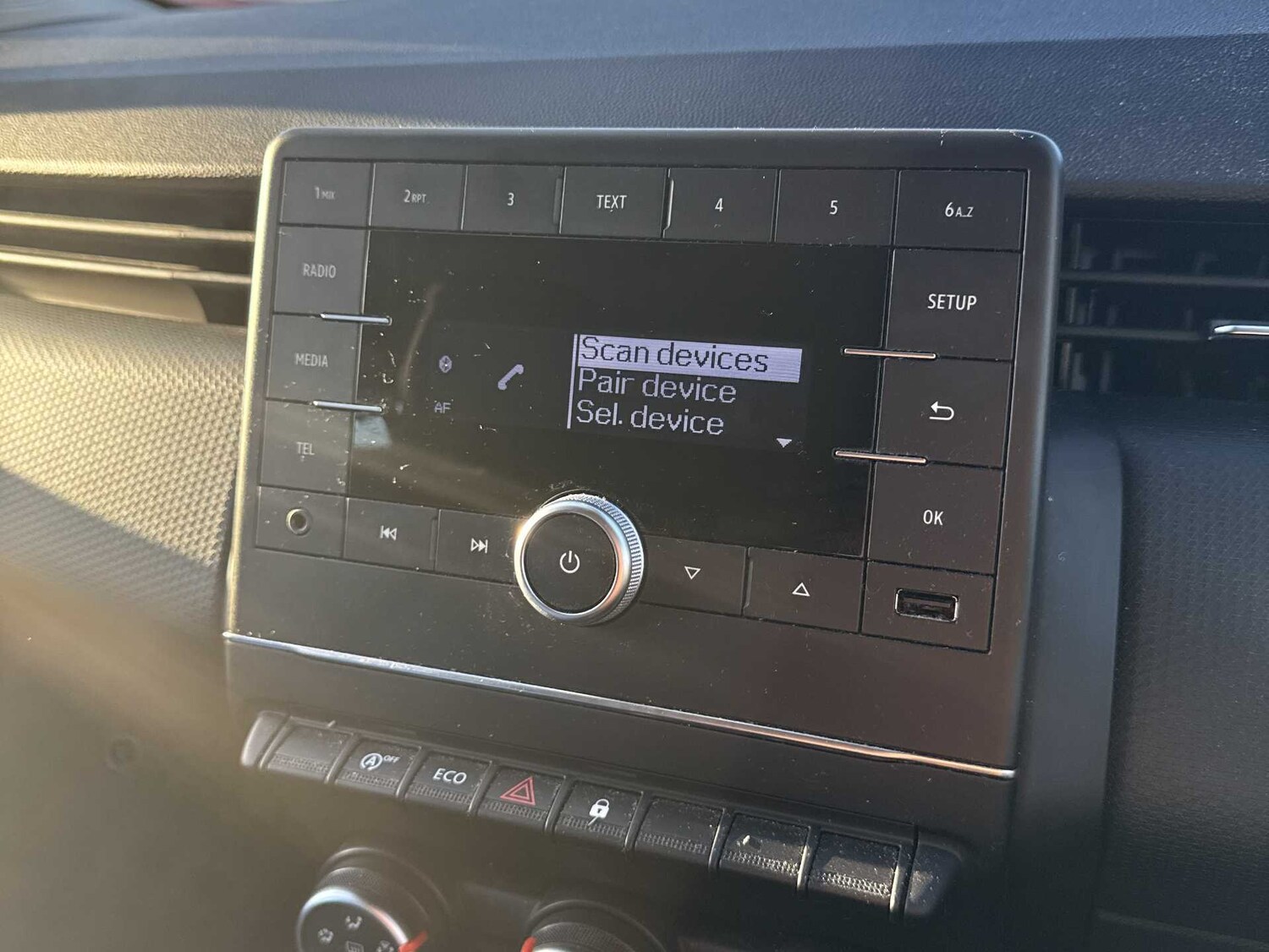 Used Renault Clio 2020 for sale - 76376827: Photo 21