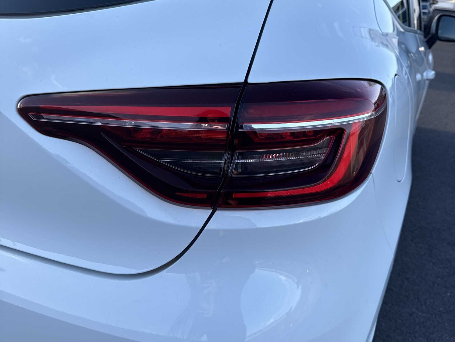 Used Renault Clio 2020 for sale - 76376827: Photo 28