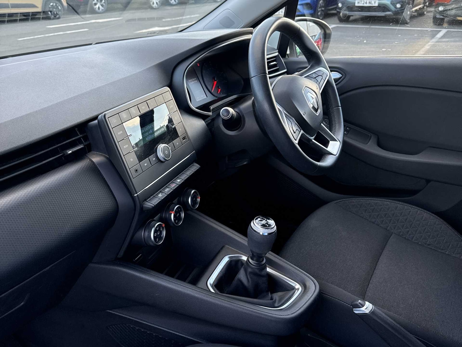 Used Renault Clio 2020 for sale - 76376827: Photo 7