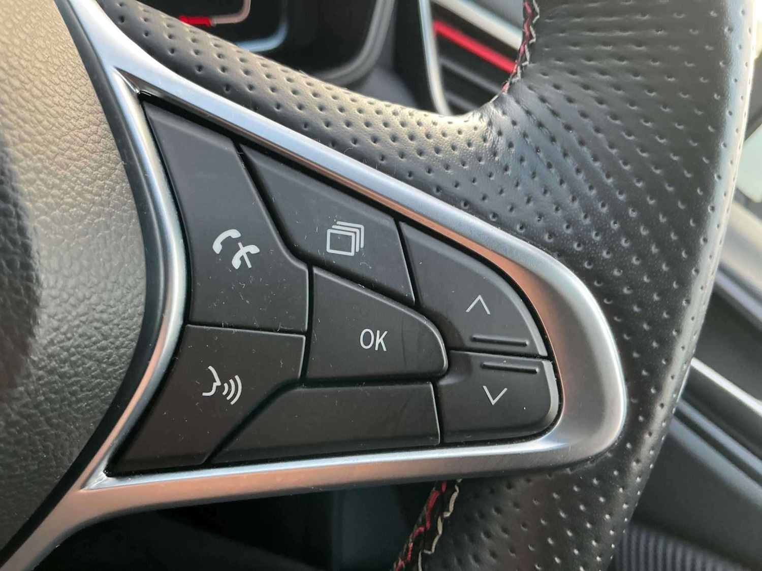 Used Renault Clio 2021 for sale - 77070010: Photo 24