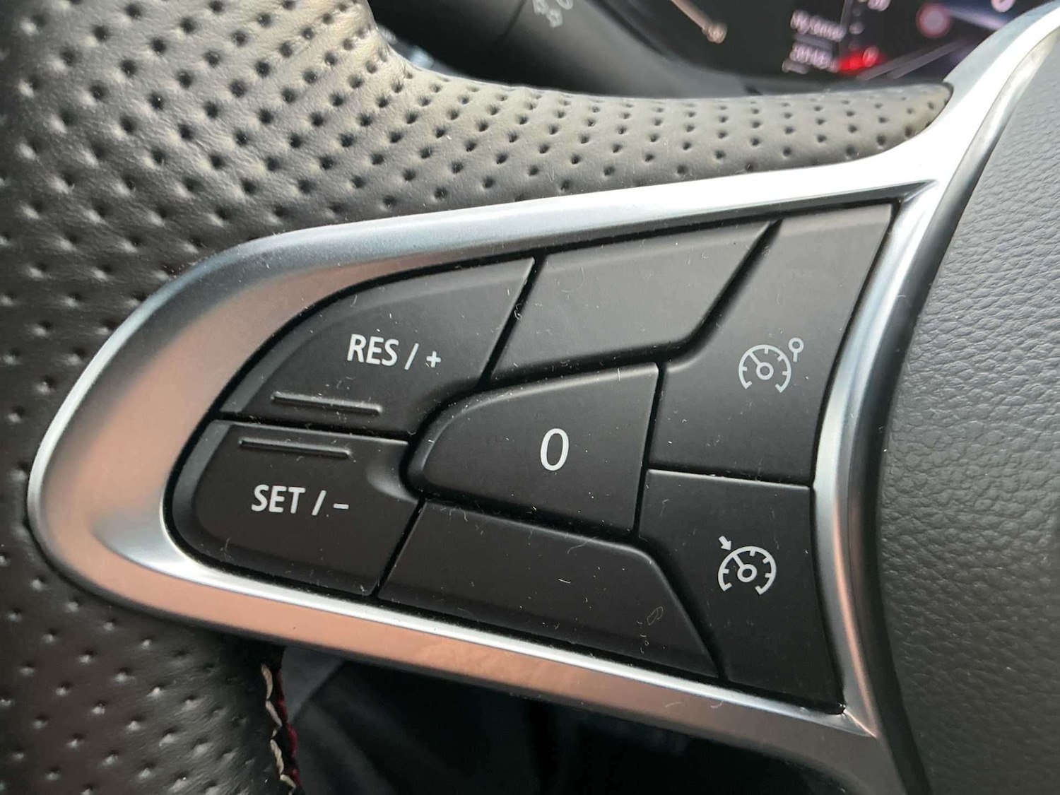 Used Renault Clio 2021 for sale - 77070010: Photo 25