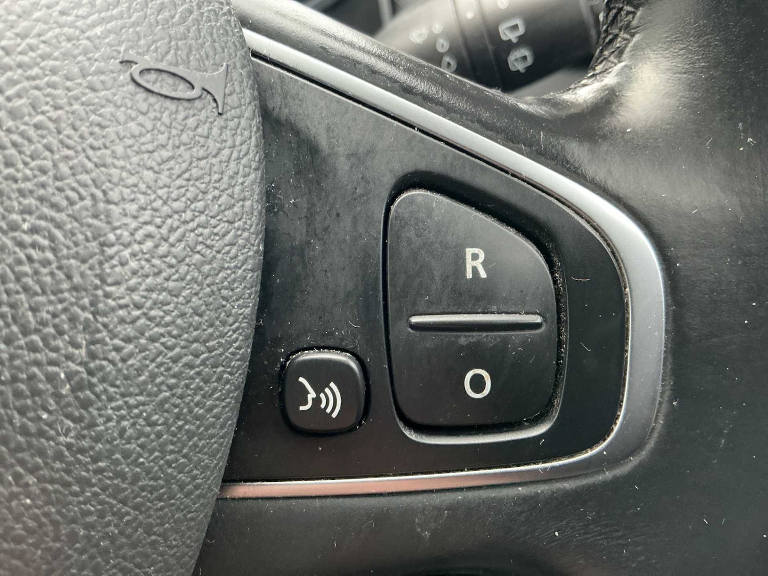 Used Renault Clio 2018 for sale - 76490825: Photo 23