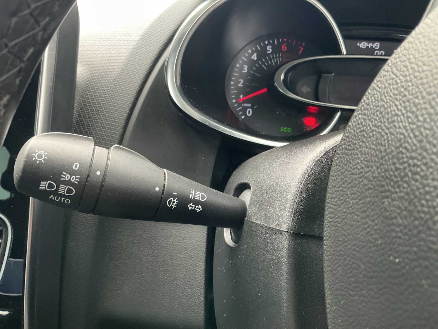 Used Renault Clio 2018 for sale - 76490825: Photo 25