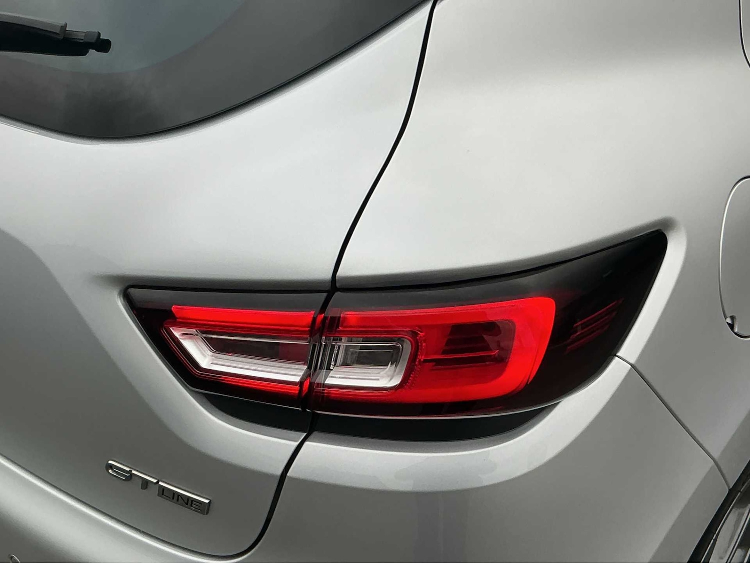 Used Renault Clio 2018 for sale - 76490825: Photo 28