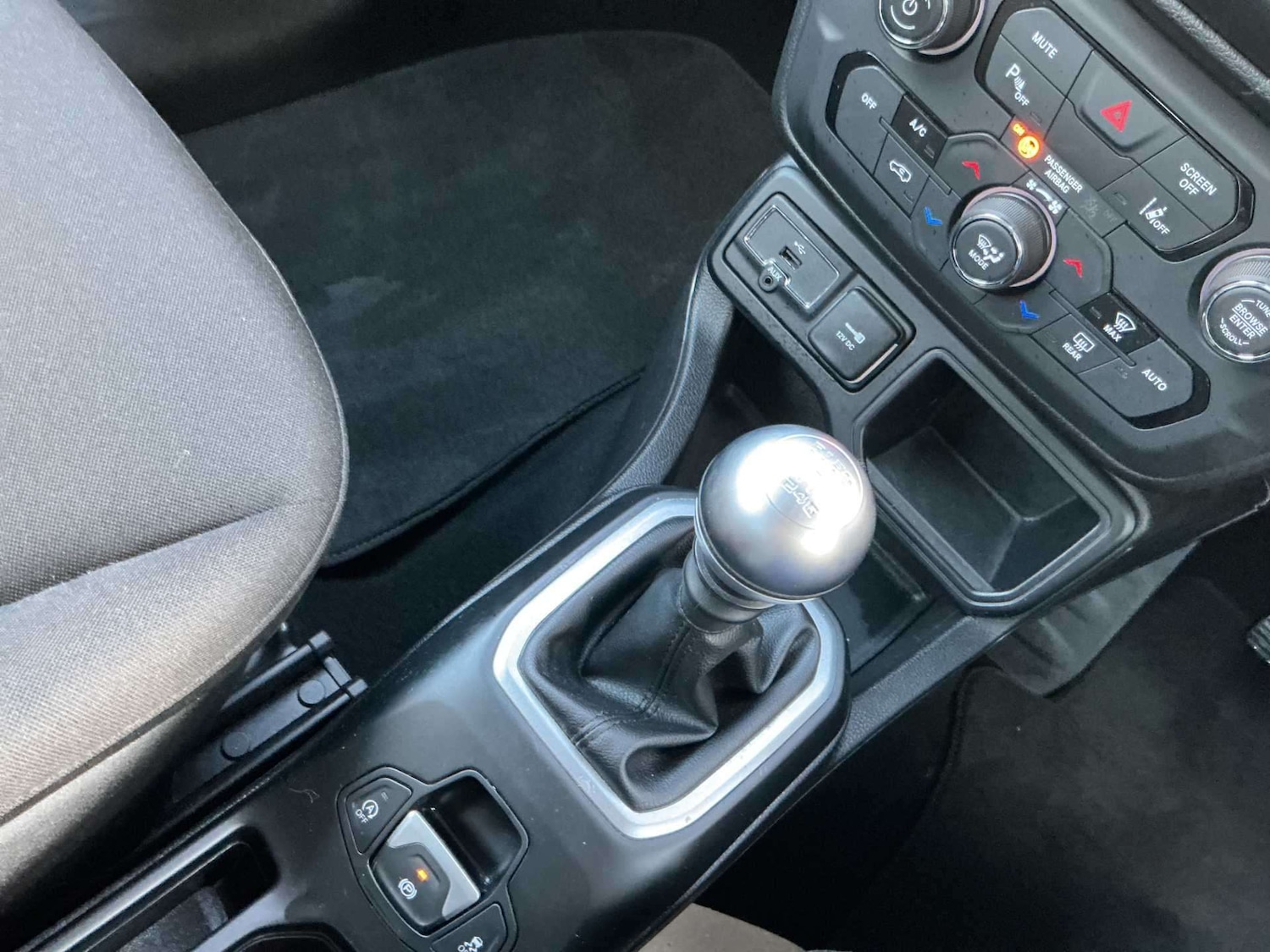 Used Jeep Renegade 2018 for sale - 77488292: Photo 12