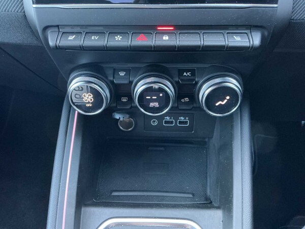 Used Renault Clio 2023 for sale - 76101426: Photo 11