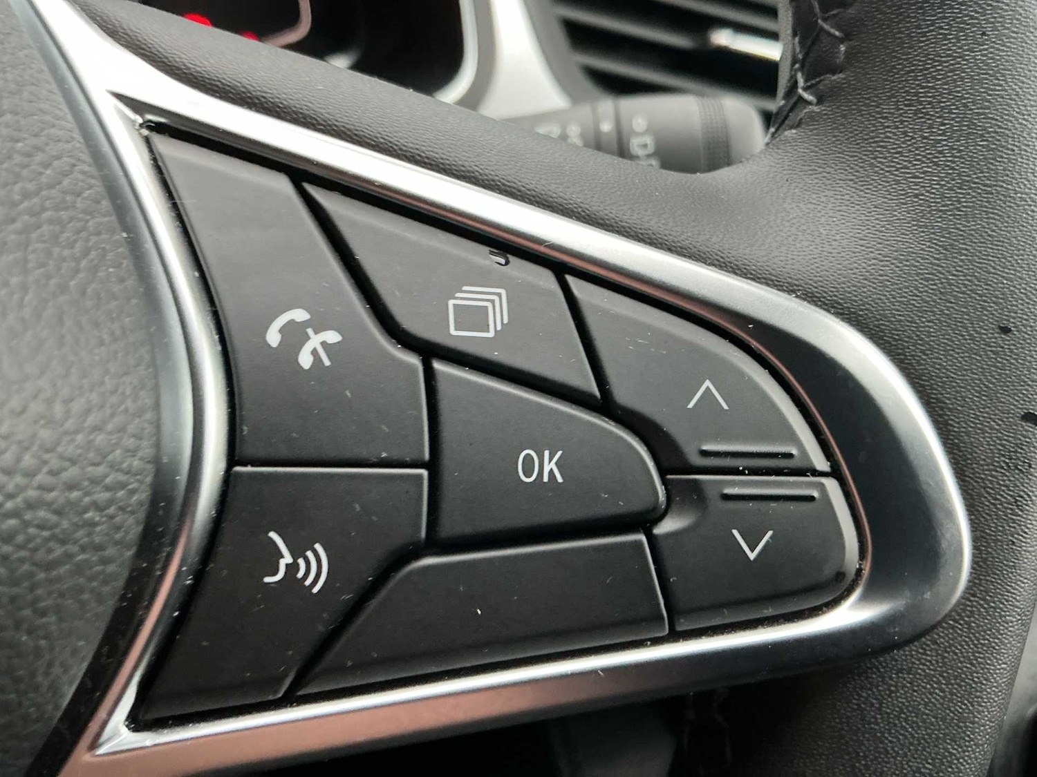 Used Renault Captur 2022 for sale - 77888654: Photo 23