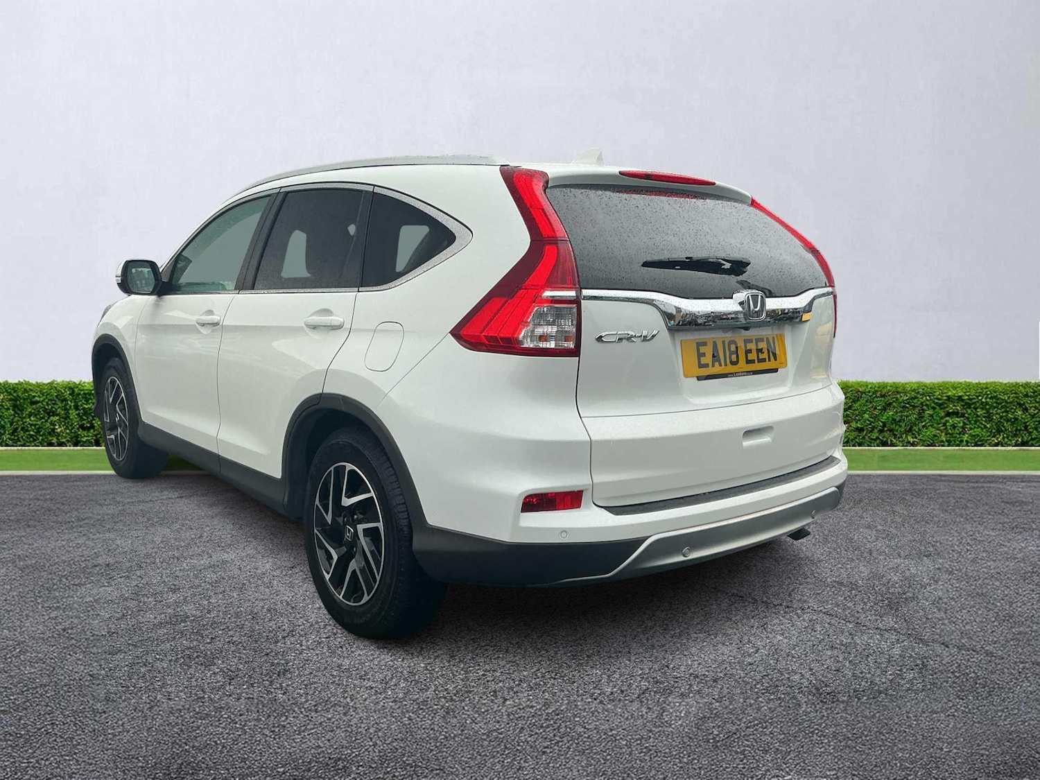 Used Honda CR-V 2018 for sale - 76763415: Photo 2