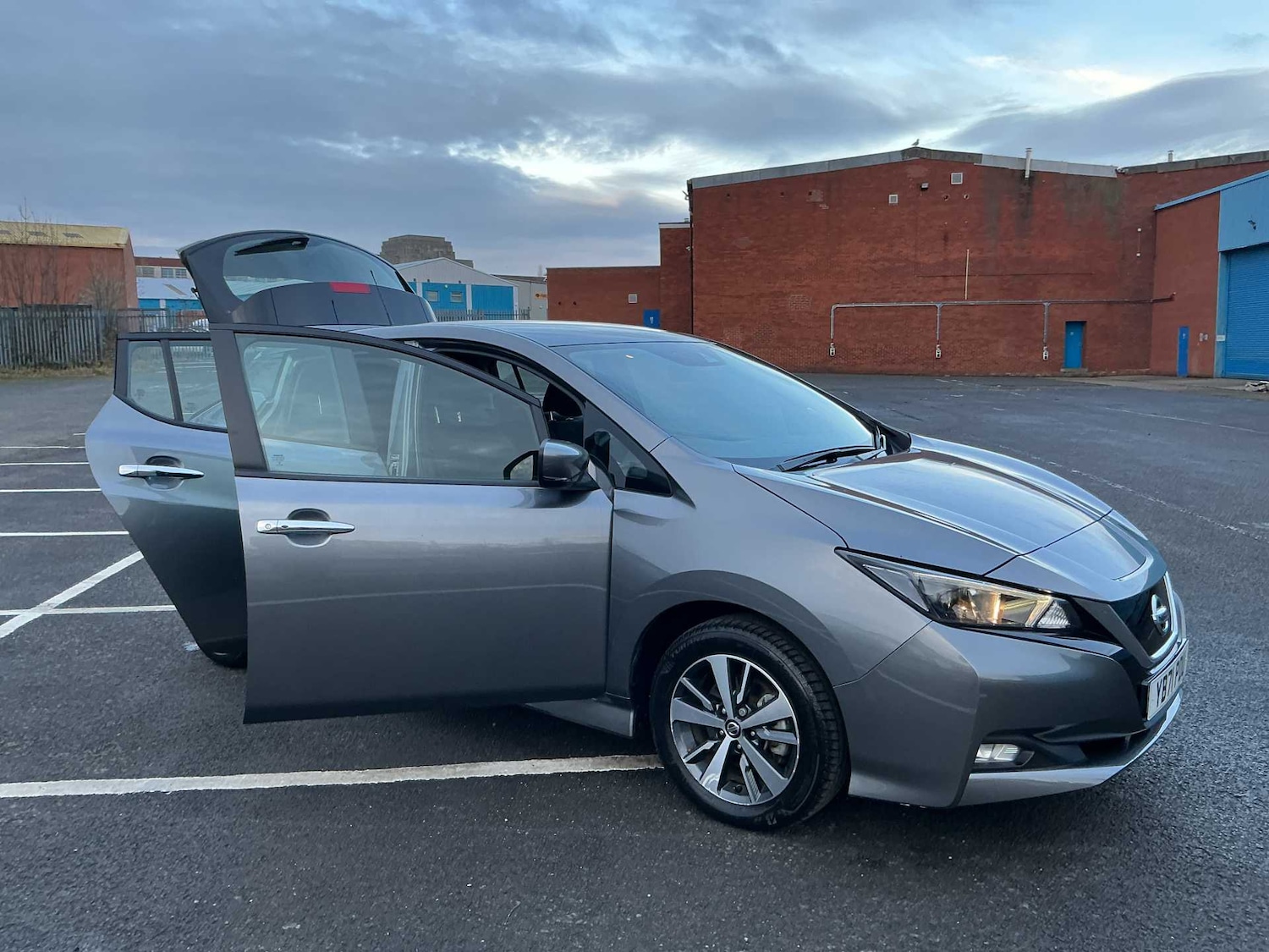 Used Nissan Leaf 2021 for sale - 76821745: Photo 34