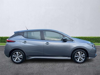 Used Nissan Leaf 2021 for sale - 76821745: Photo