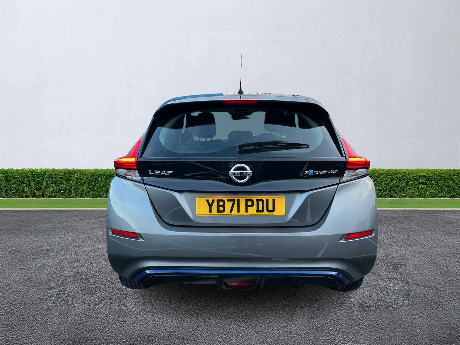 Used Nissan Leaf 2021 for sale - 76821745: Photo 4