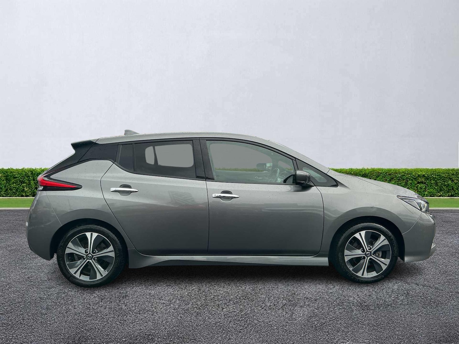 Used Nissan Leaf 2021 for sale - 76134339: Photo 3