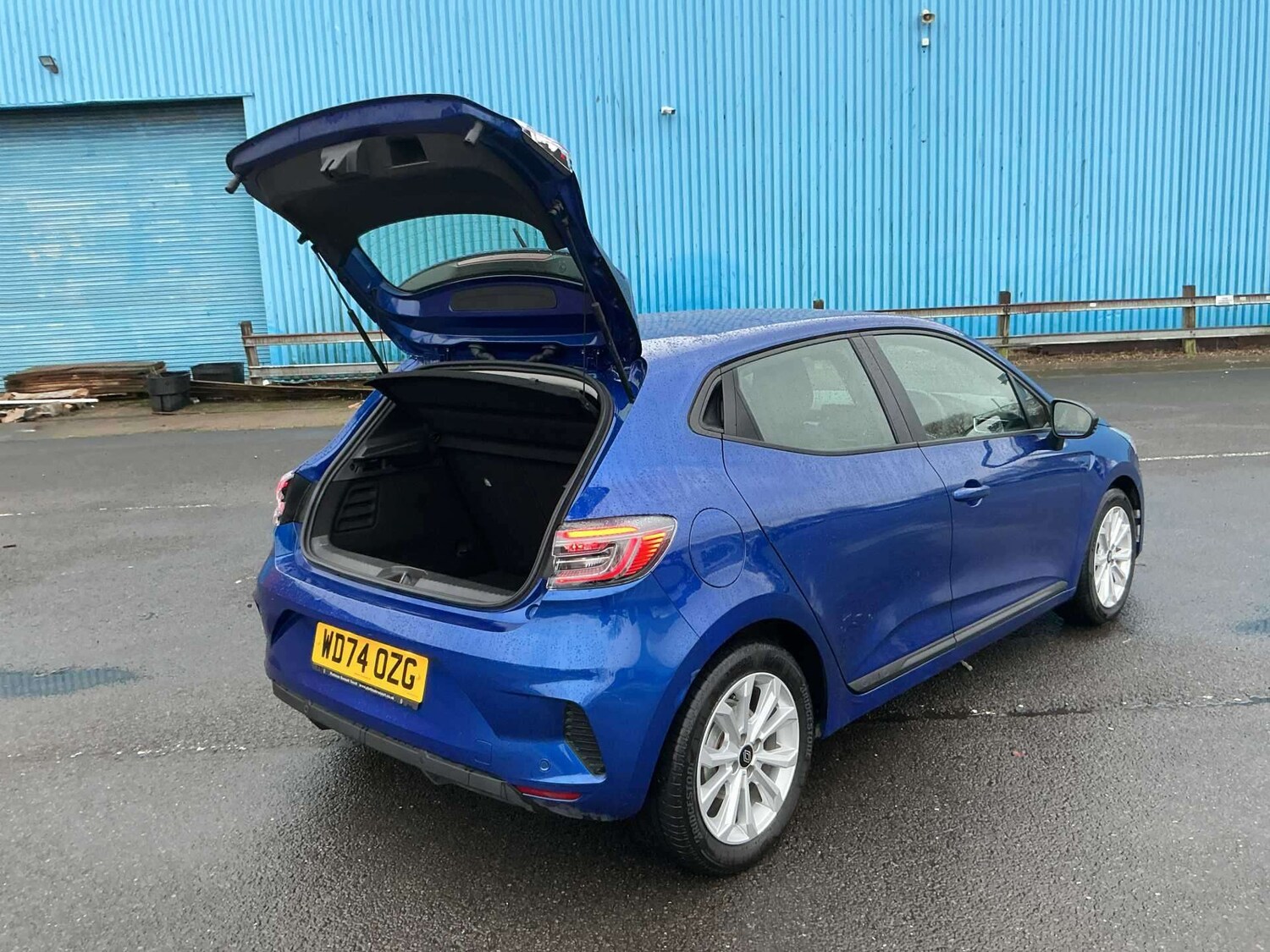 Used Renault Clio 2025 for sale - 77488612: Photo 31