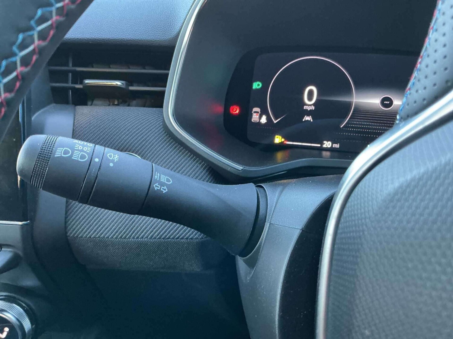 Used Renault Clio 2025 for sale - 77487685: Photo 25