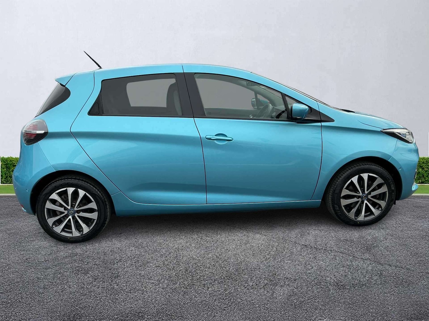 Used Renault Zoe 2021 for sale - 78196136: Photo 2