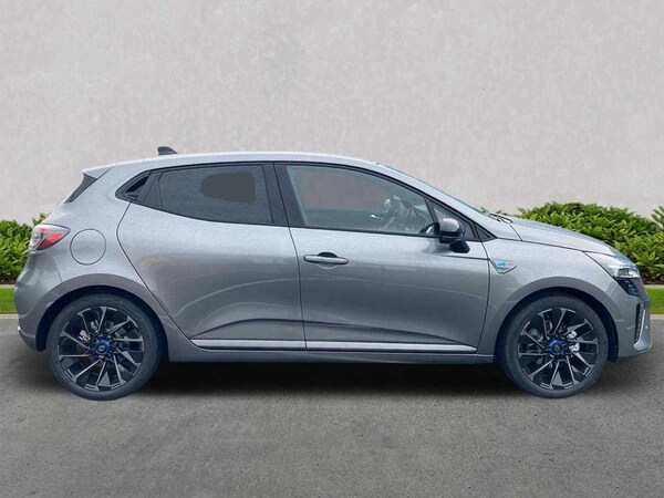 Used Renault Clio 2025 for sale - 75436352: Photo 3