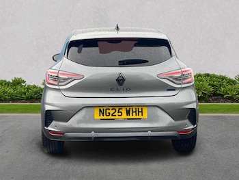 Used Renault Clio 2025 for sale - 75436352: Photo