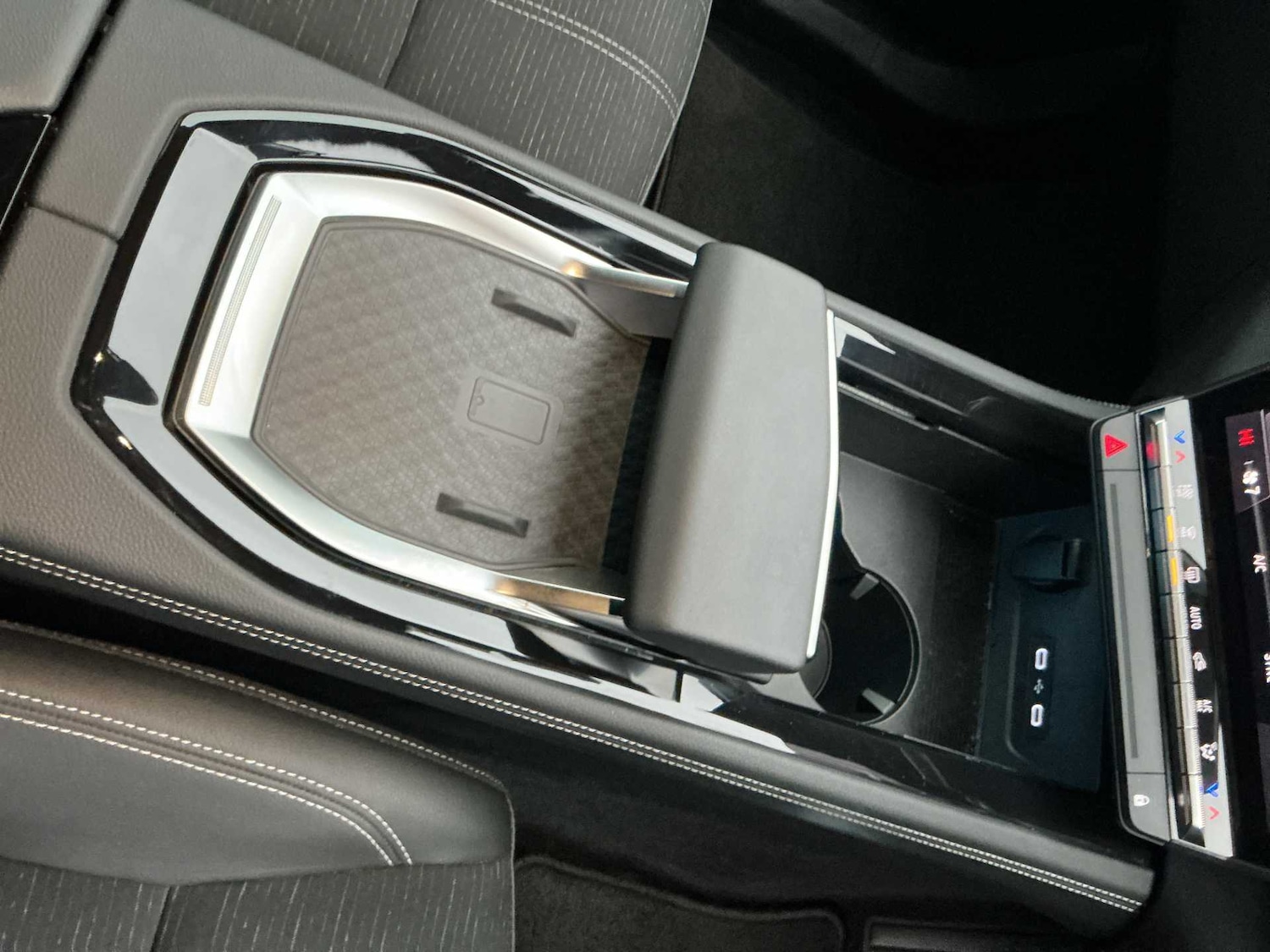 Used Renault Austral 2023 for sale - 77775175: Photo 12