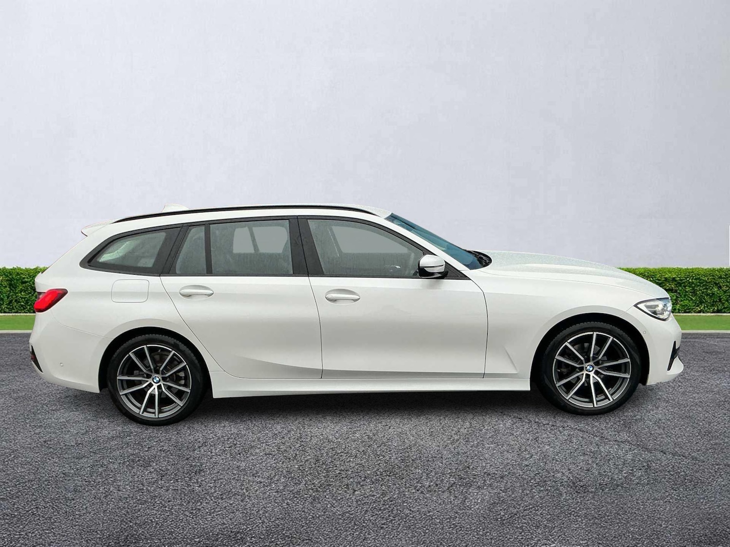 Used BMW 3 Series 2021 for sale - 76982909: Photo 3