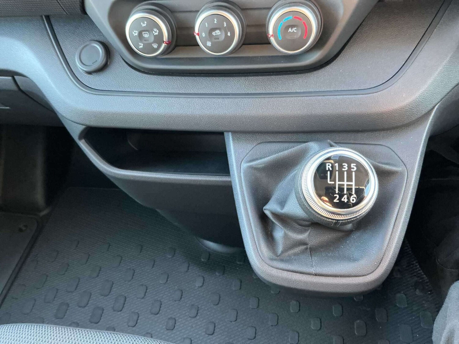 Used Renault Trafic 2024 for sale - 77003667: Photo 13