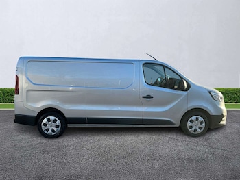 Used Renault Trafic 2024 for sale - 77003667: Photo