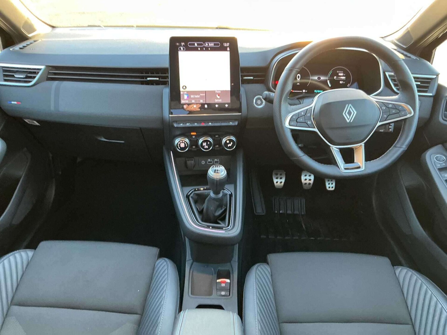 Used Renault Clio 2025 for sale - 77003681: Photo 9