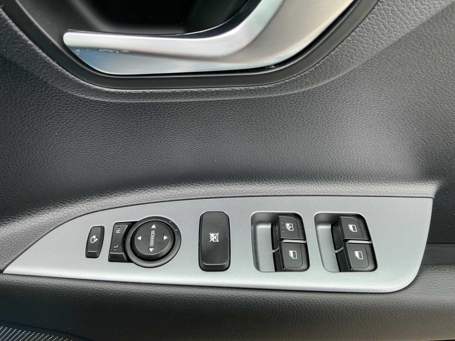 Used Kia Stonic 2022 for sale - 78196089: Photo 20