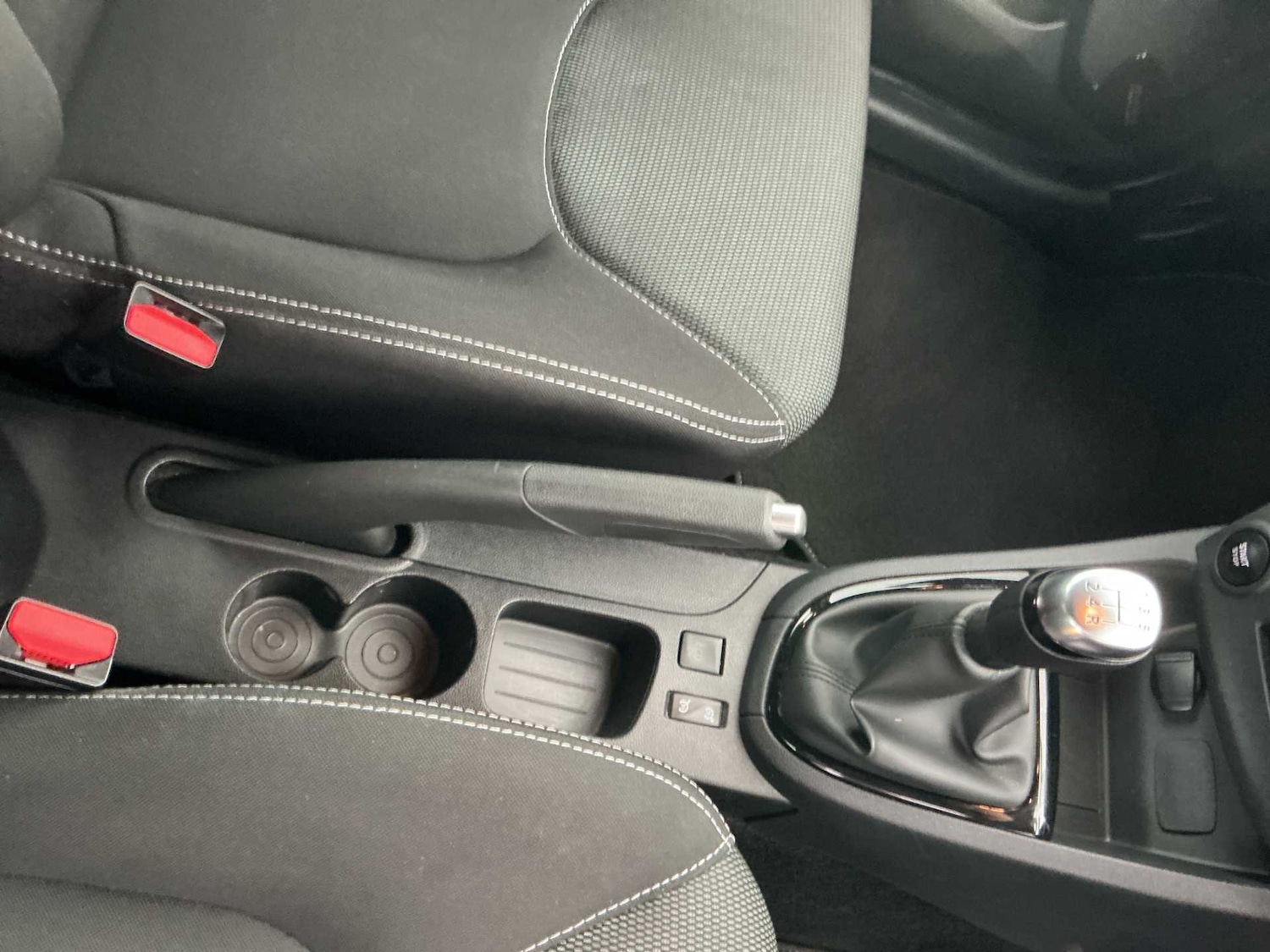 Used Renault Clio 2019 for sale - 76449633: Photo 12