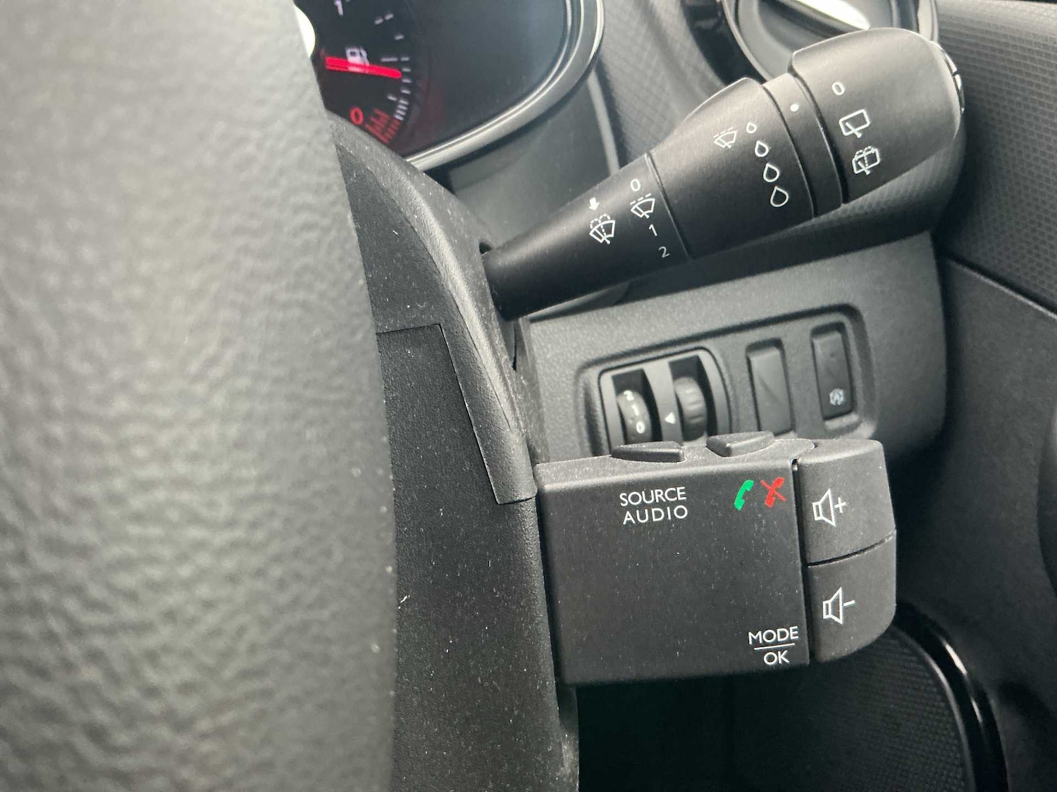 Used Renault Clio 2019 for sale - 76449633: Photo 26