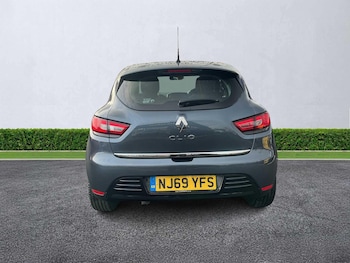 Used Renault Clio 2019 for sale - 76449633: Photo