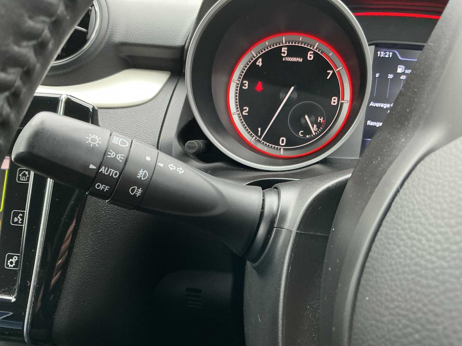 Used Suzuki Swift 2018 for sale - 76947023: Photo 25