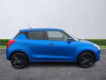 Used Suzuki Swift 2018 for sale - 76947023: Photo