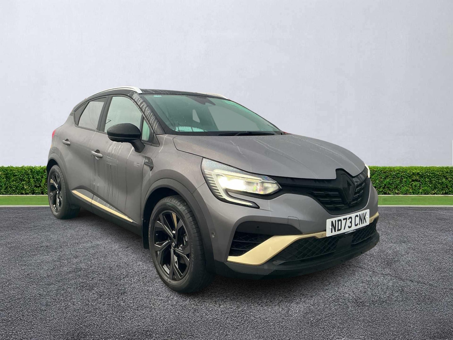Used Renault Captur 2023 for sale - 76330023: Photo 1