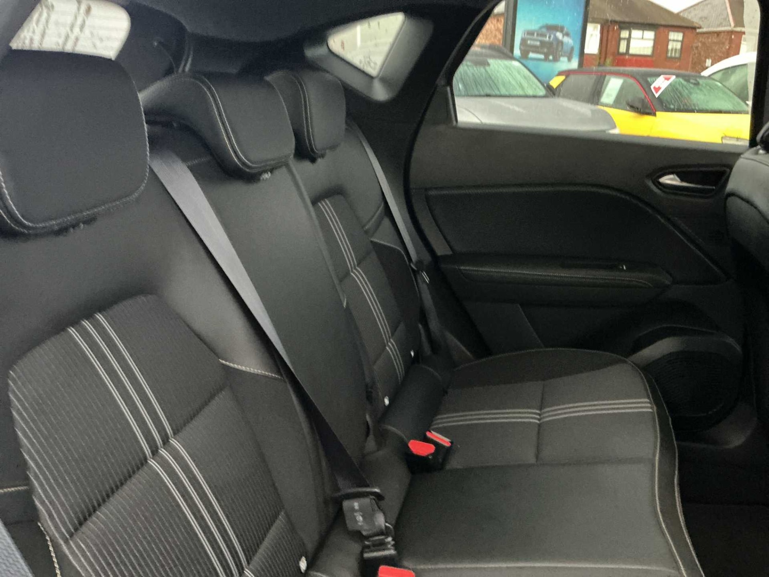 Used Renault Captur 2023 for sale - 76330023: Photo 15
