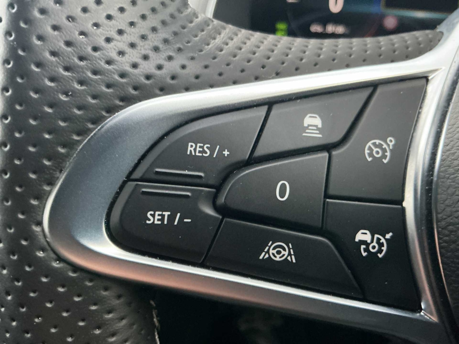 Used Renault Captur 2023 for sale - 76330023: Photo 24