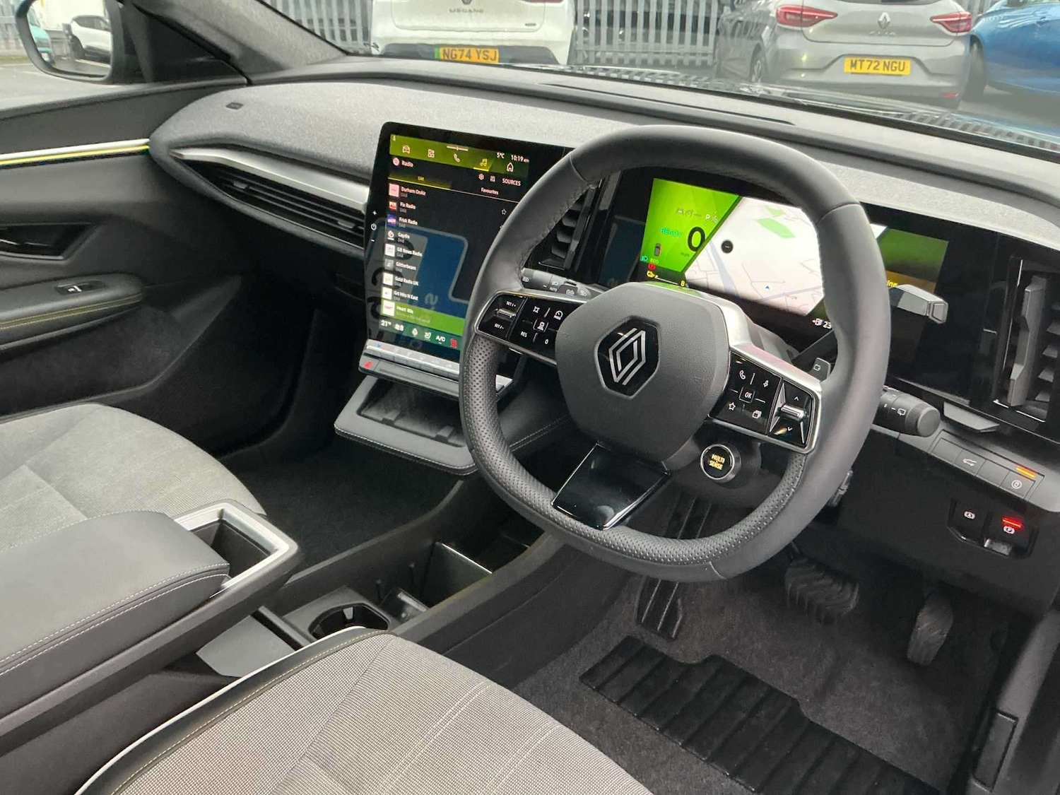 Used Renault Scenic E-Tech 2024 for sale - 77542507: Photo 14