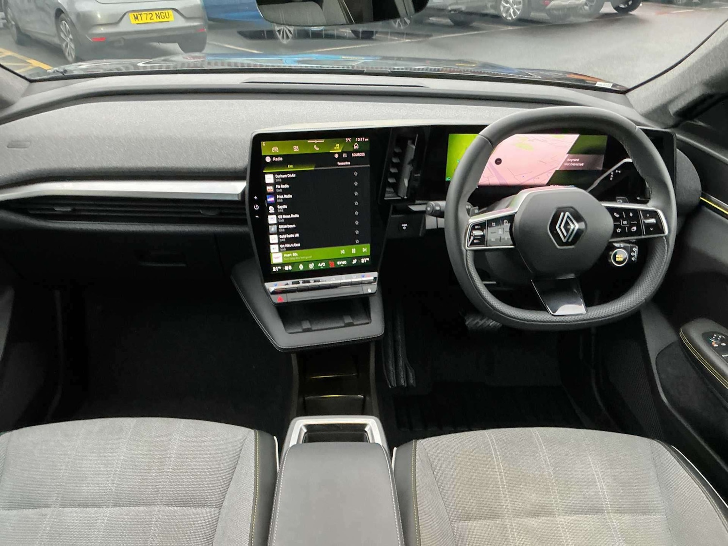 Used Renault Scenic E-Tech 2024 for sale - 77542507: Photo 8