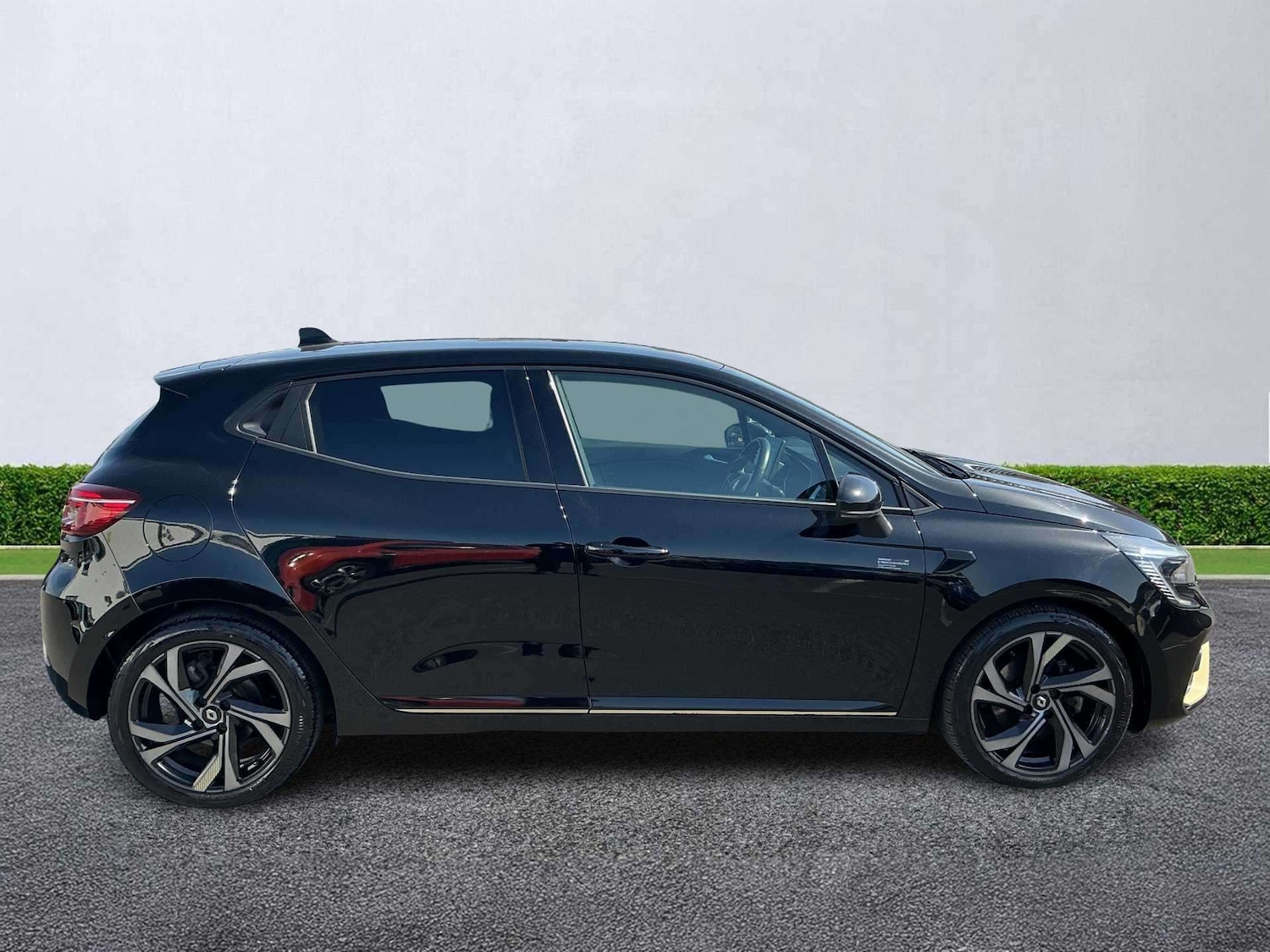 Used Renault Clio 2023 for sale - 78196109: Photo 3