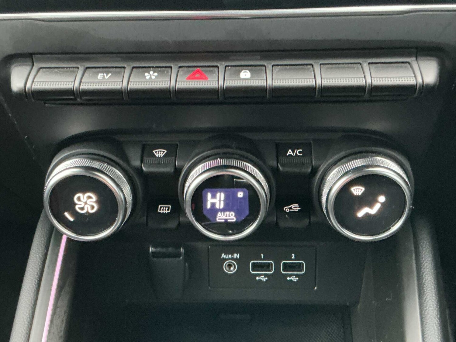 Used Renault Clio 2023 for sale - 78106324: Photo 11